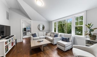 99 Porchuck Rd, Greenwich, CT 06831