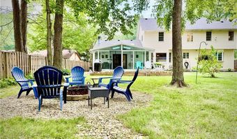 1125 Royal Dr, Amherst, OH 44001