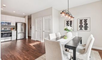 989 S BUCHANAN St #225, Arlington, VA 22204