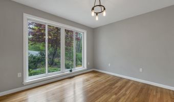 16 Old Manchester Rd, Amherst, NH 03031