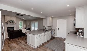 701 Garden Rd, Ames, IA 50010