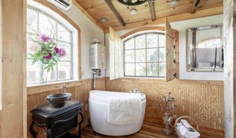 2416 LOWESVILLE Rd, Amherst, VA 24521