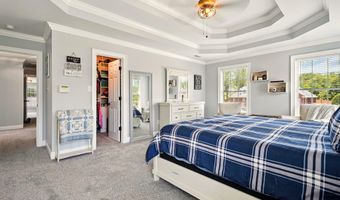 225 Watersedge Dr, Boiling Springs, SC 29316