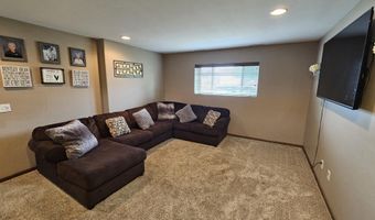 906 SW 16th Ave, Aberdeen, SD 57401