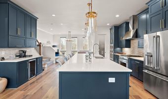 20254 NORTHPARK Dr, Ashburn, VA 20147