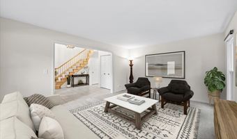 1661 Kensington Dr, Algonquin, IL 60102