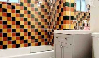 10632 Larry Dr, Anaheim, CA 92804