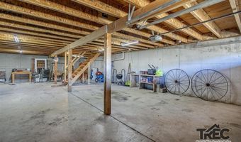 4 Whit Creek Rd, Cody, WY 82414