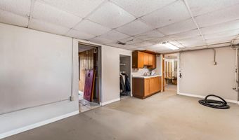 2921 Wood St, Ames, IA 50014