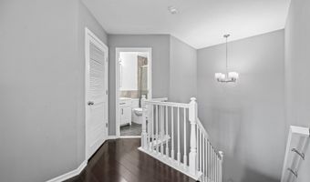 32 MARINA Dr, Bayonne, NJ 07002
