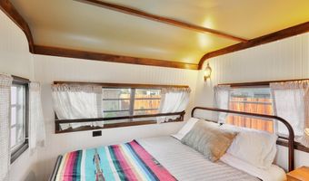 208 S 2nd St, Alpine, TX 79830