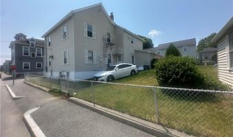 105 Winter St, Lincoln, RI 02838