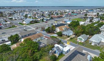 8 E DAGSBORO St, Fenwick Island, DE 19944
