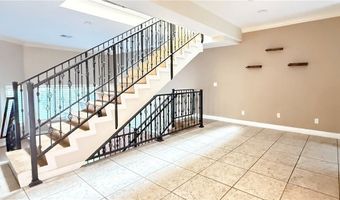 5241 Colodny Dr 403, Agoura Hills, CA 91301