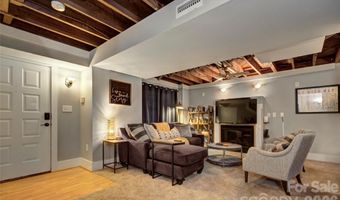 1717 Hamorton Pl, Charlotte, NC 28205
