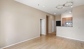309 HOLLAND Ln 211, Alexandria, VA 22314