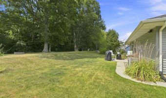 2301 LaForge Ln, Auburn, IN 46706