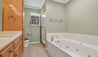 2816 Roanoke Ridge Rd, Bartlesville, OK 74006