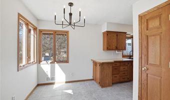 819 9th Ave, Anoka, MN 55303