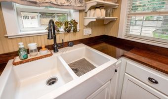 6002 MAIN St, Springfield, OR 97478