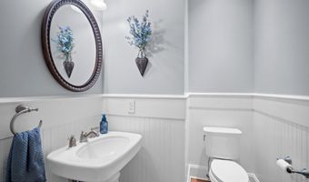 106 Coosaw Club Dr, Beaufort, SC 29907