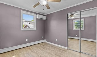 5 Lea Dr, Bristol, RI 02809