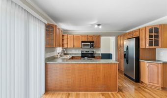 6029 Terri Lynn Dr, Affton, MO 63123