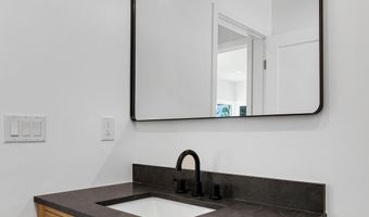 10437 Helendale Ave, Los Angeles, CA 91042