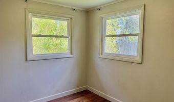 136 W Elizabeth St, Alma, MI 48801