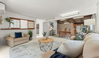 2272 Komo Mai Dr, Pearl City, HI 96782