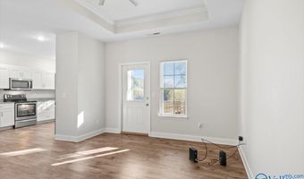 314 Creekside Dr, Albertville, AL 35950