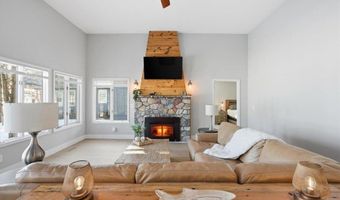52 A 206th St, Alden, WI 54017