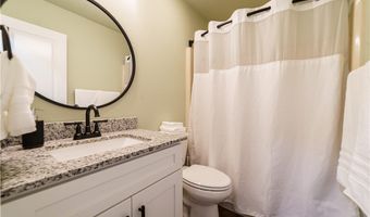 1304 SE C St, Bentonville, AR 72712
