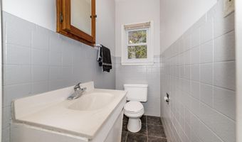 750 Pennsylvania Ave, Alma, MI 48801