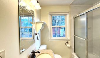 11 Fernwood Rd, Avon, CT 06001