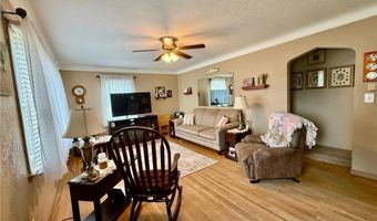 905 Clausen Ave, Albert Lea, MN 56007