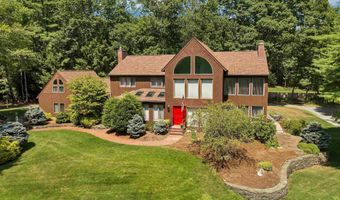 82 Pilgrim Dr, Bedford, NH 03110