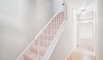 7492 COVENT WOOD Ct, Annandale, VA 22003