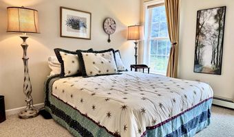 475 Sunrise Ln, Arlington, VT 05250