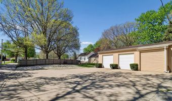 603 1st St E, Altoona, IA 50009