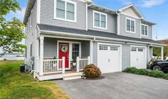 314 Chases Ln C, Middletown, RI 02842
