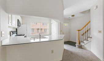 6908 FAIRFAX Dr 306, Arlington, VA 22213