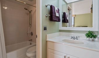 1505 Alexander St 206, Honolulu, HI 96822