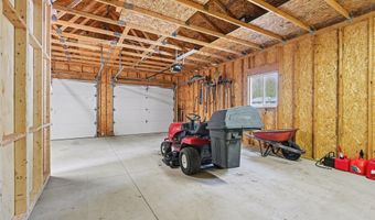 3517 Lake Allegan Dr, Allegan, MI 49010