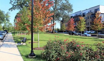 42460 MILDRED LANDING Sq, Ashburn, VA 20148