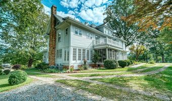 1194 Main St, Andrews, NC 28901