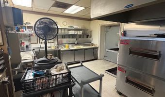 207 N Bay Dr, Bay, AR 72411