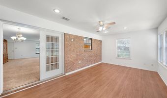239 E College St, Alba, TX 75410