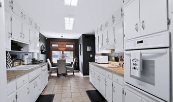 2812 Greenbriar Rd, Anderson, IN 46011
