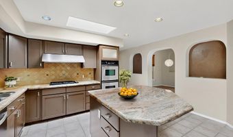 8250 RAINTREE Dr NE, Albuquerque, NM 87122